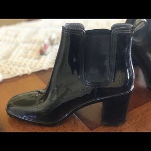 City slick black booties